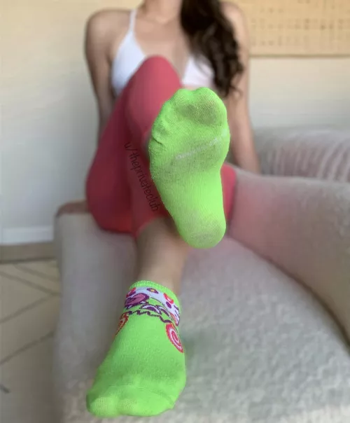 Massage my socked soles with your nose!