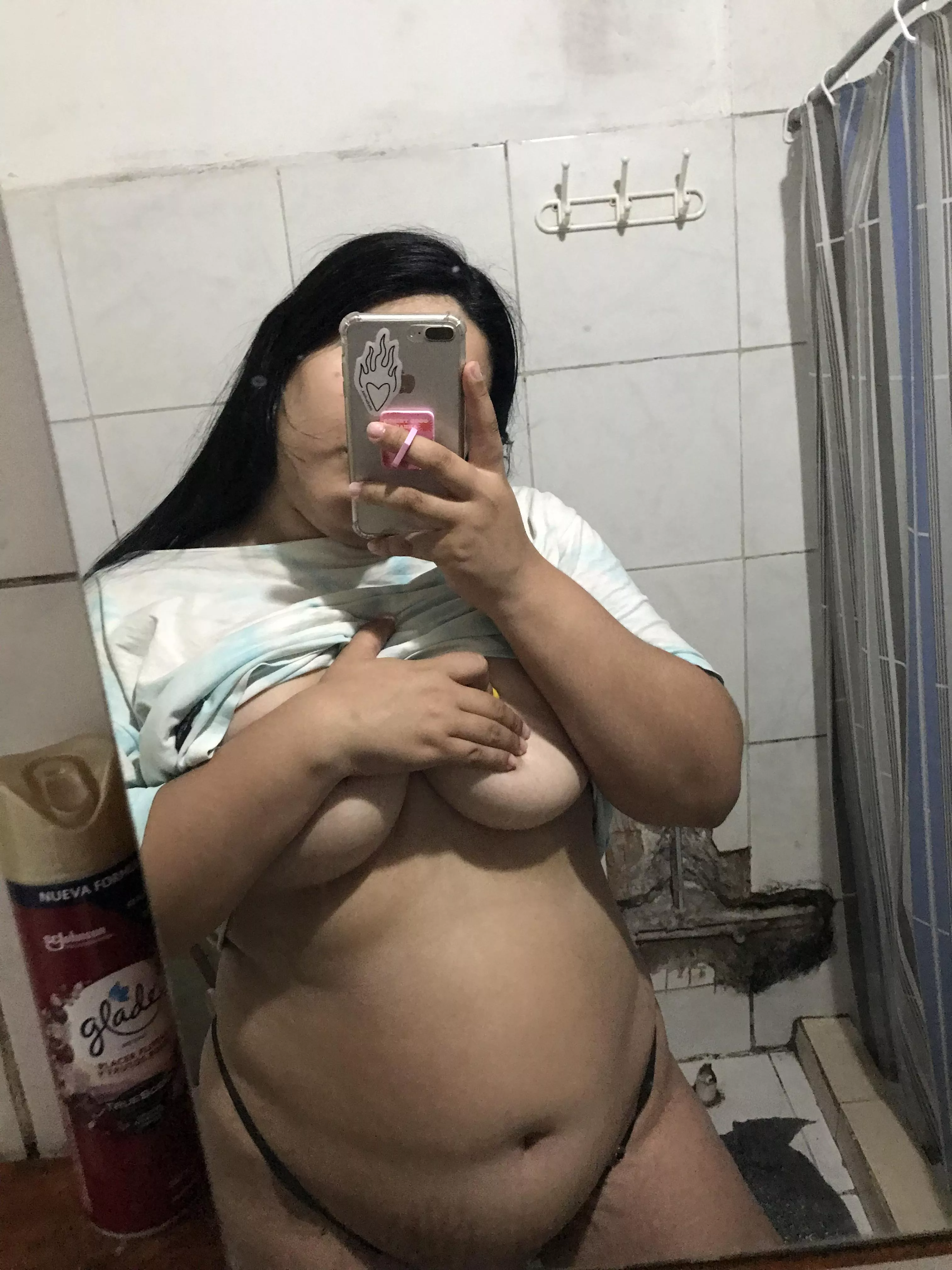 My belly is too swollen because of all the hamburgers I'm eating!! And coke haha