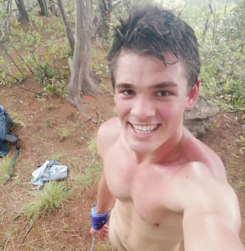 Naked hikes are the best (25)!