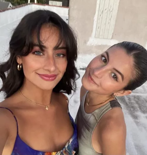 smash one while the other watches, left or right? [2]