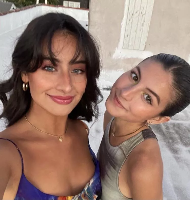 smash one while the other watches, left or right? [2]