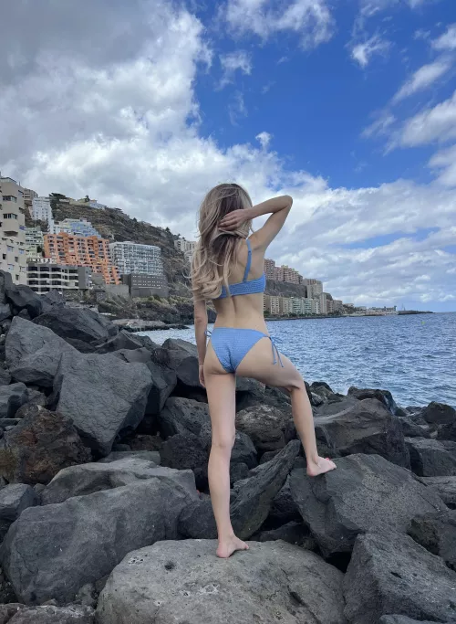 Spank my tight ass ,mmmmm , I want it …