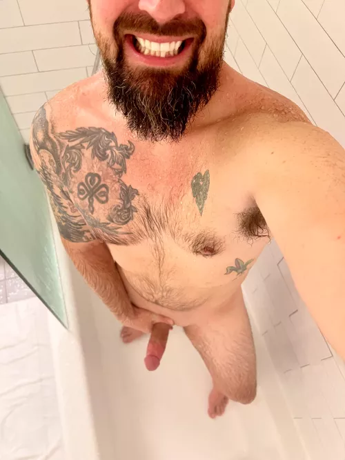 These hotel showers are always interesting 🚿