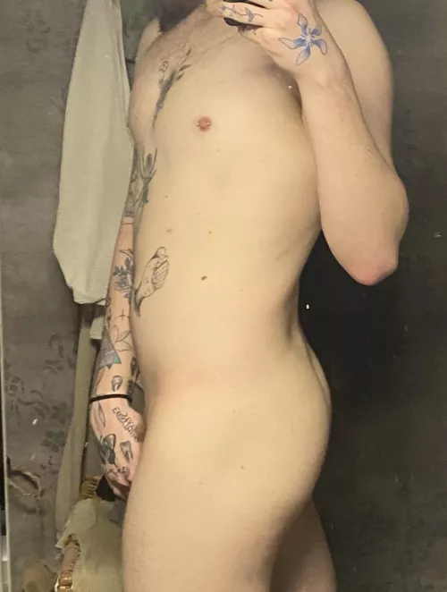 Whose dick do you gotta suck to get a gaming duo around here? 🙄