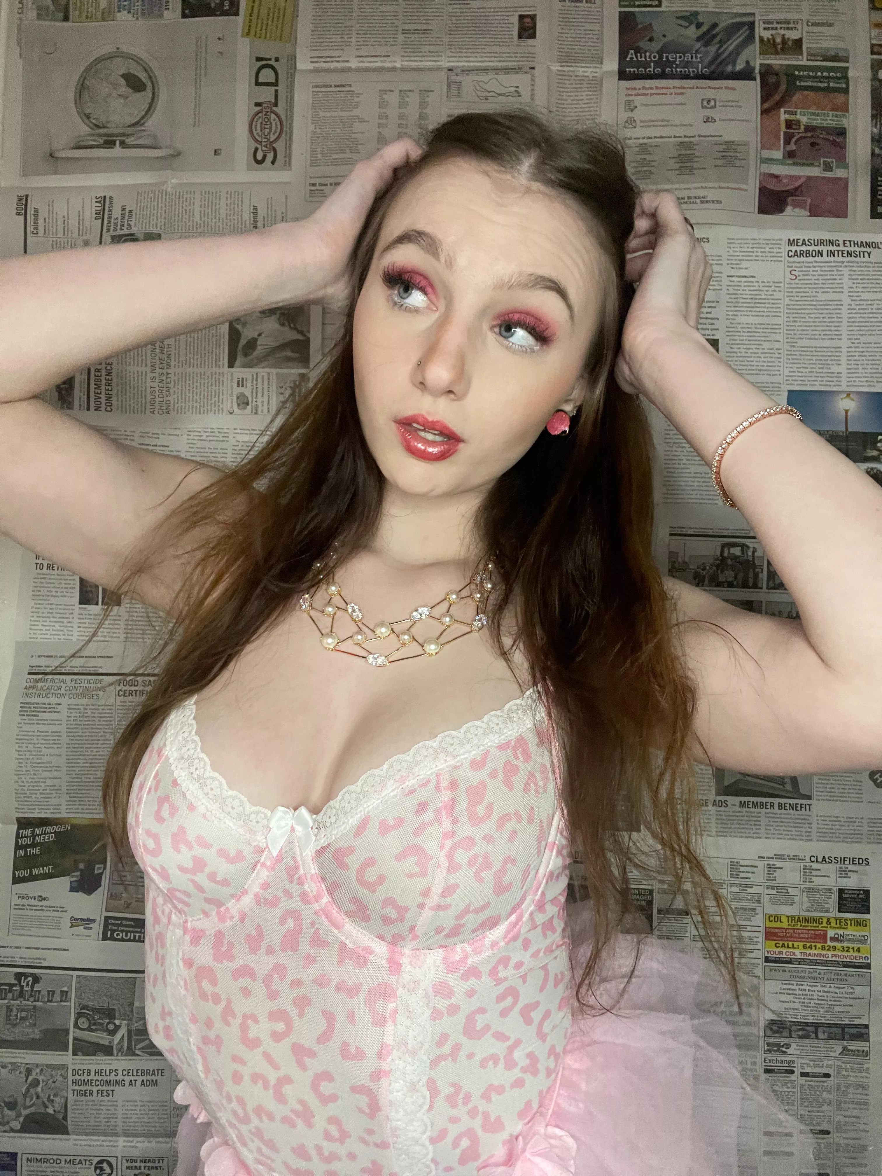 would u fuck me before my parents get home?