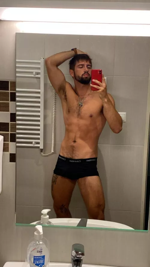 21 looking for someone who help me w christmas gi_fts telegram:Noxian21