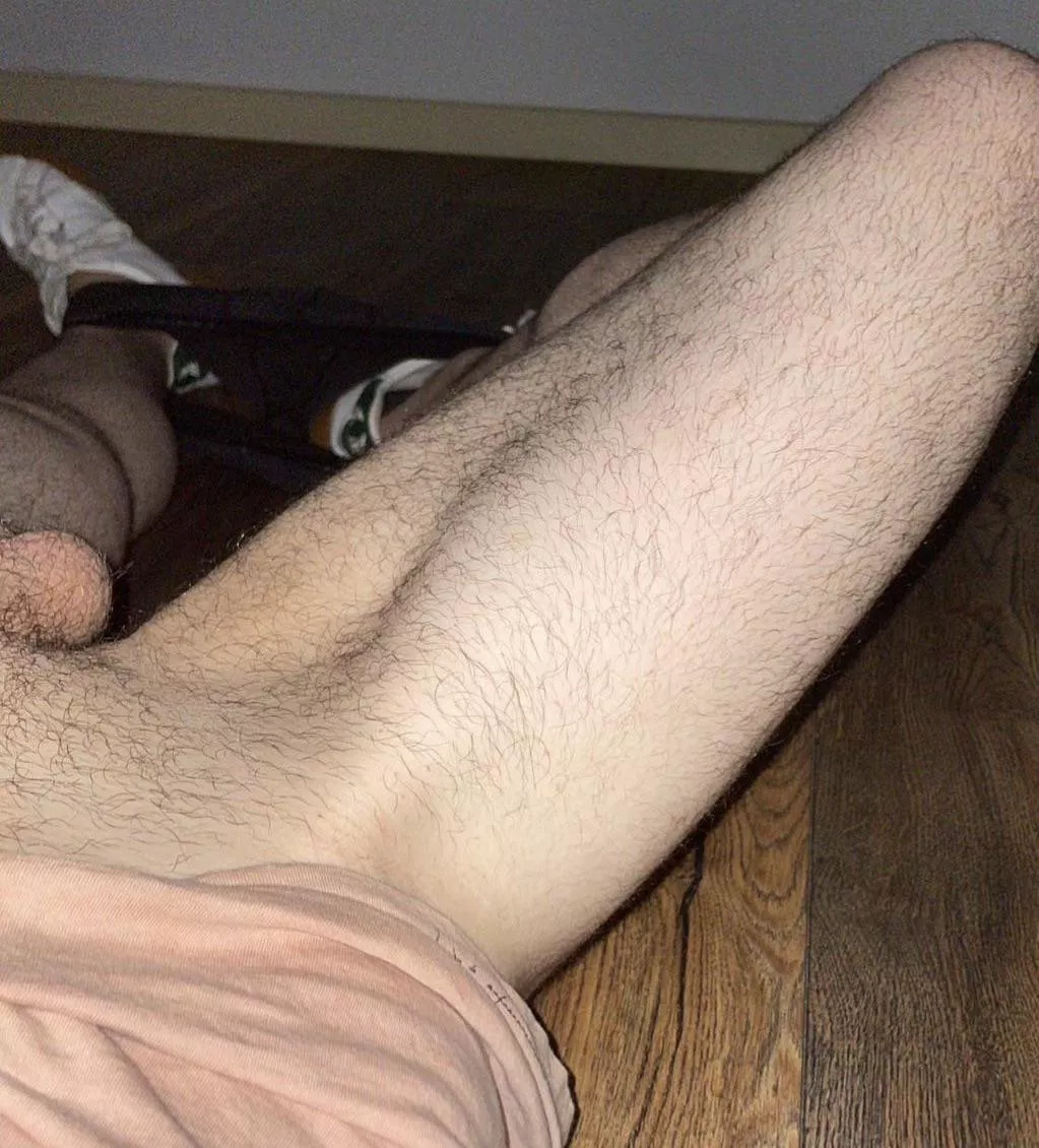 25 m , straight from Spain looking for bros to have some fun, add me: pablolotan