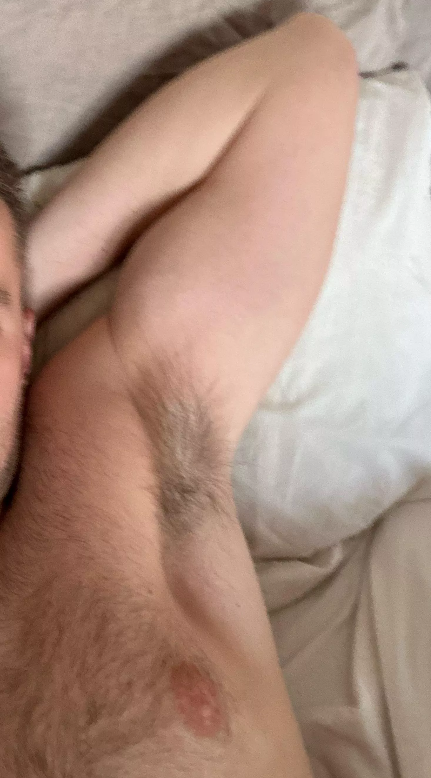 35 handsome daddy for live jerk. Send face and age tgrey1881