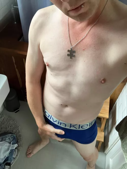 38 uk - working but please distract me! Dayofthedead38