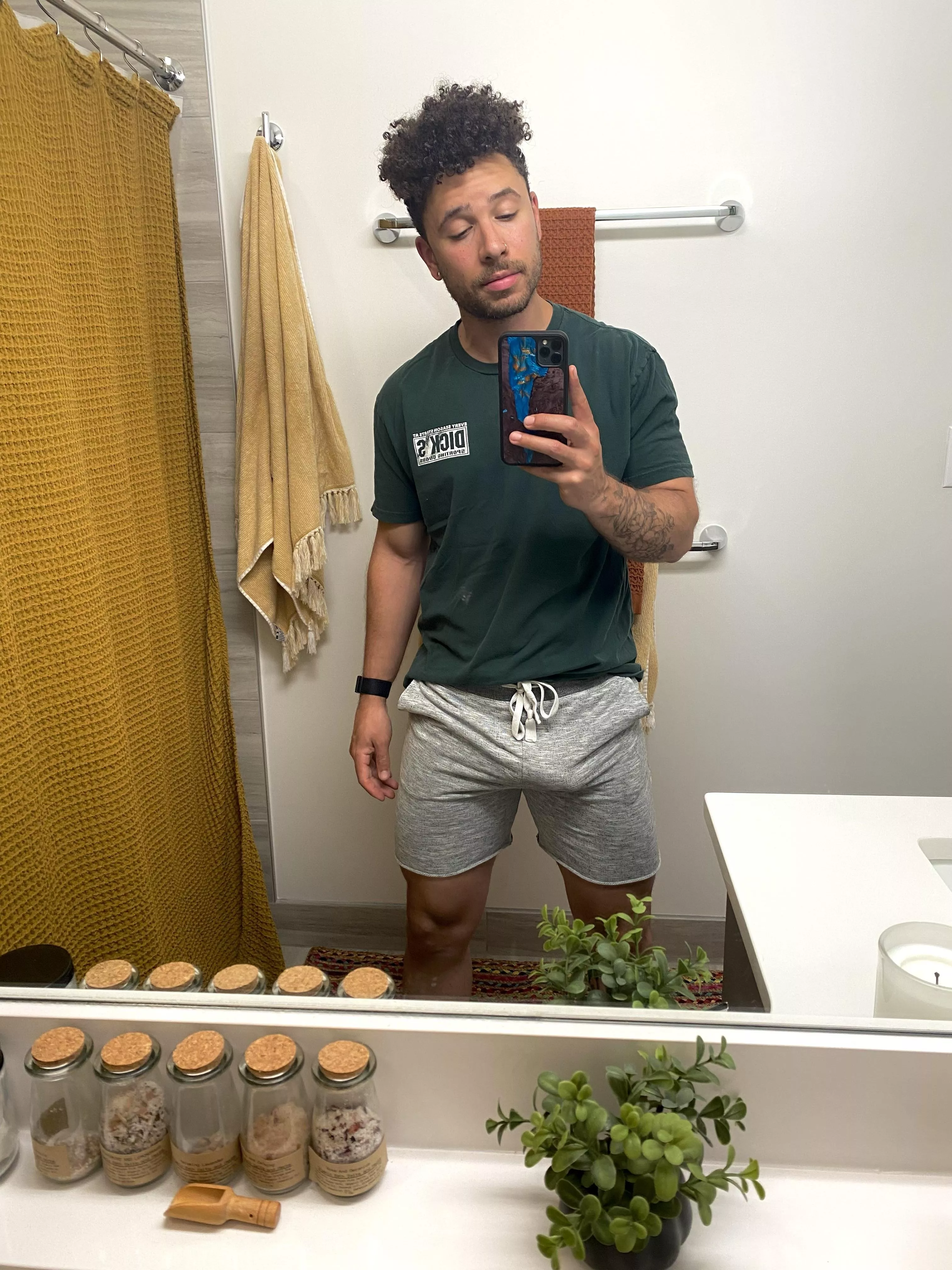 A bit of morning wood 💫