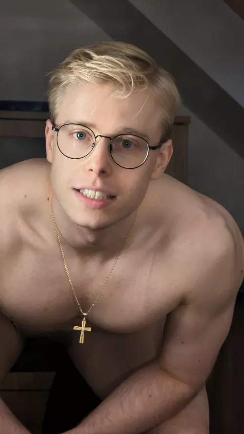 Awkward smile haha 🤪🩵