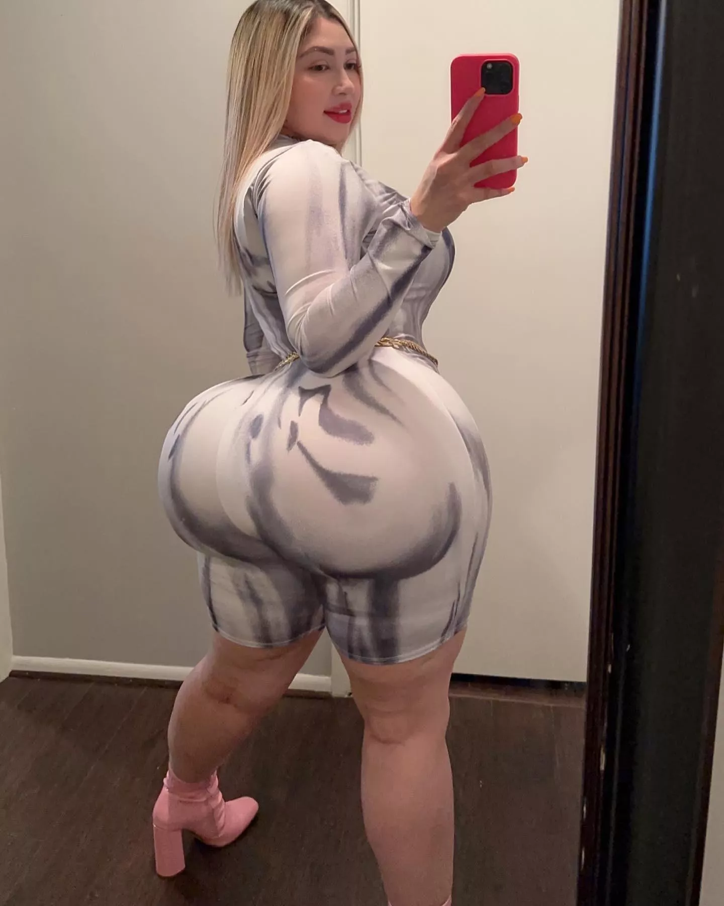 Backshots Go CRAAAZZZYYYY