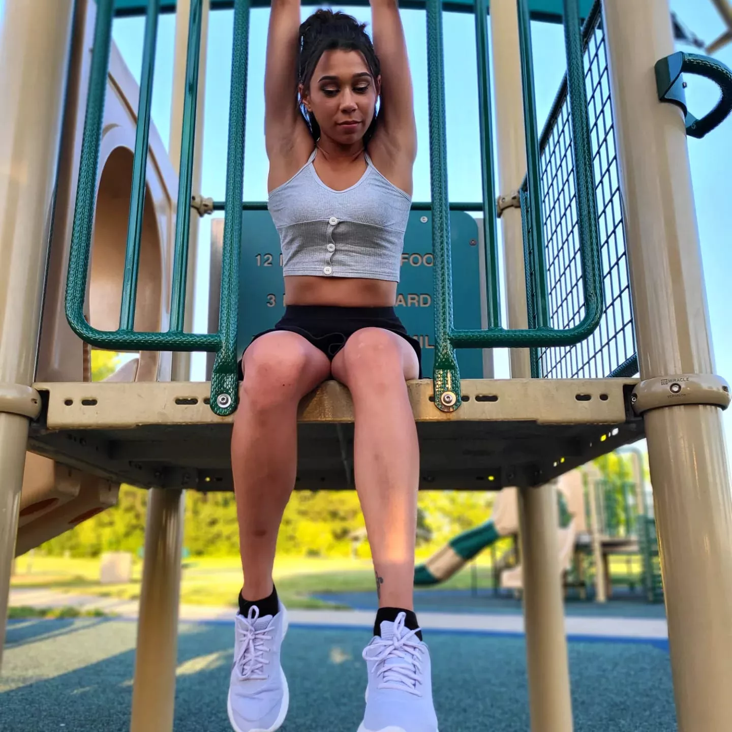 Being 28 and looking like a whole ass kid suck lol