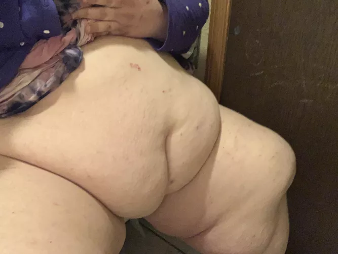 :)) belly n thighs for y’all