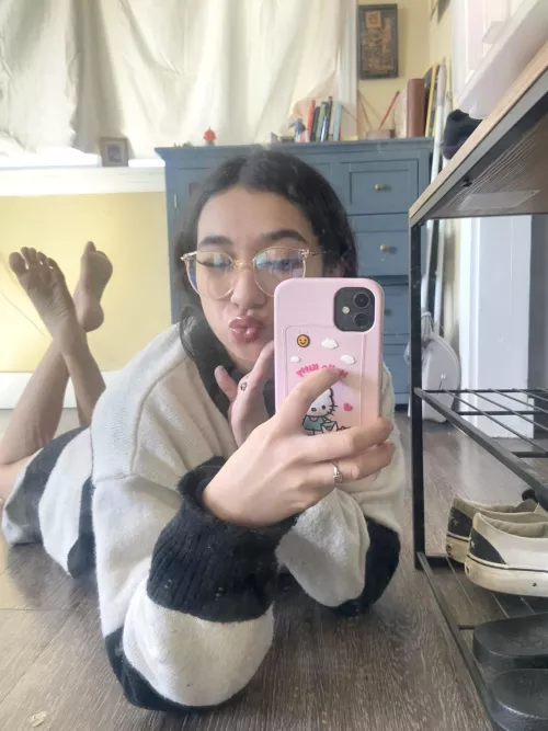 but first, lemme take a selfie 💜