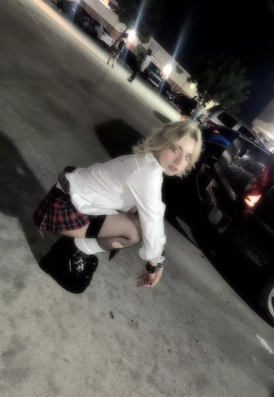 can I be ur r4ve boy?