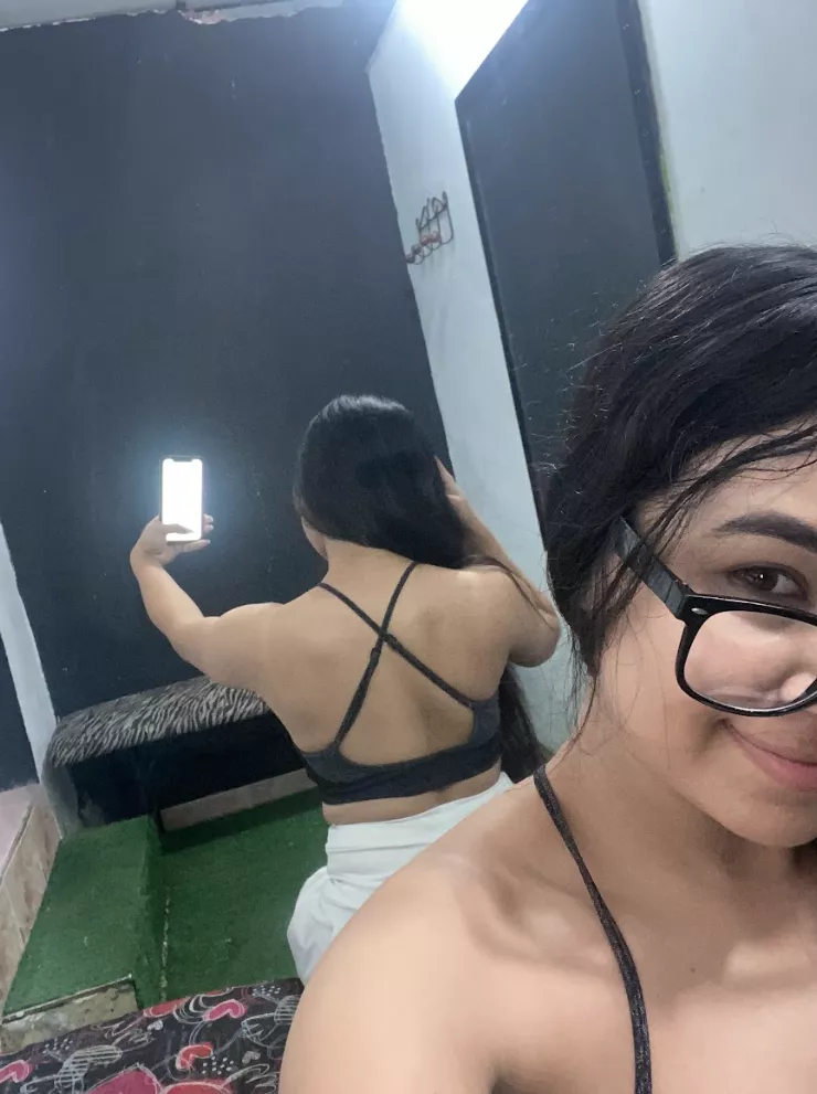 Come and have some real fun with me in the change rooms!!!