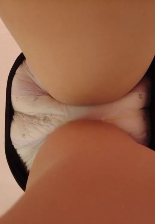 Diaper check between my legs 😅💦