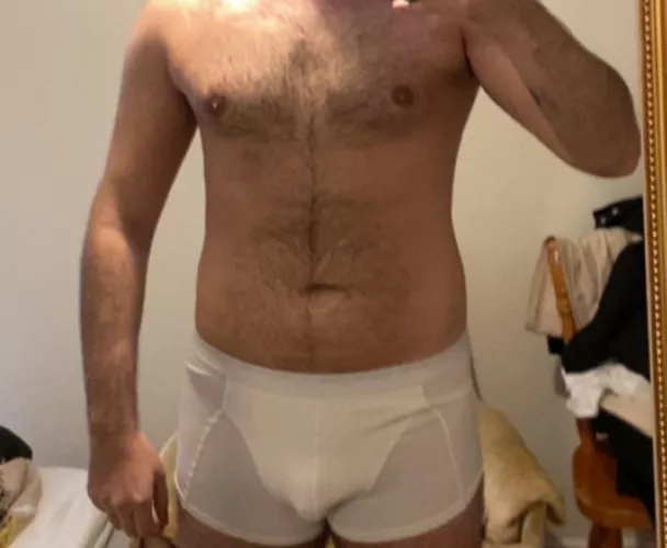 DM open.. first post hehe. M4A