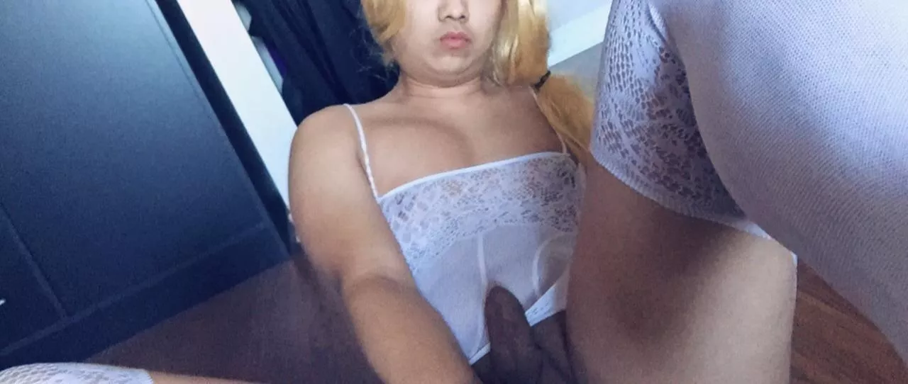 Doing some morning stretches to keep me spreadable