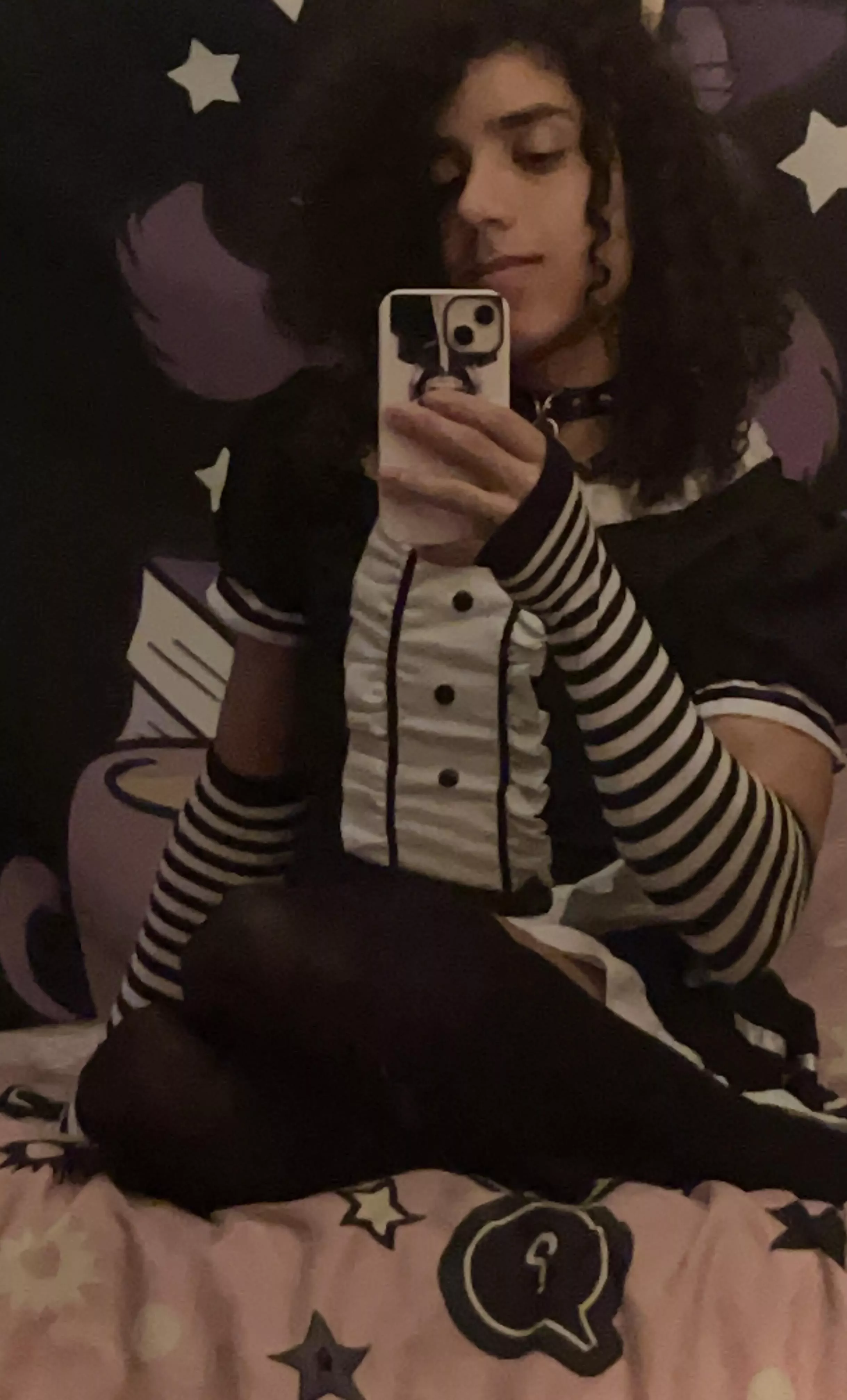 Felt cute in the maid outfit 💜