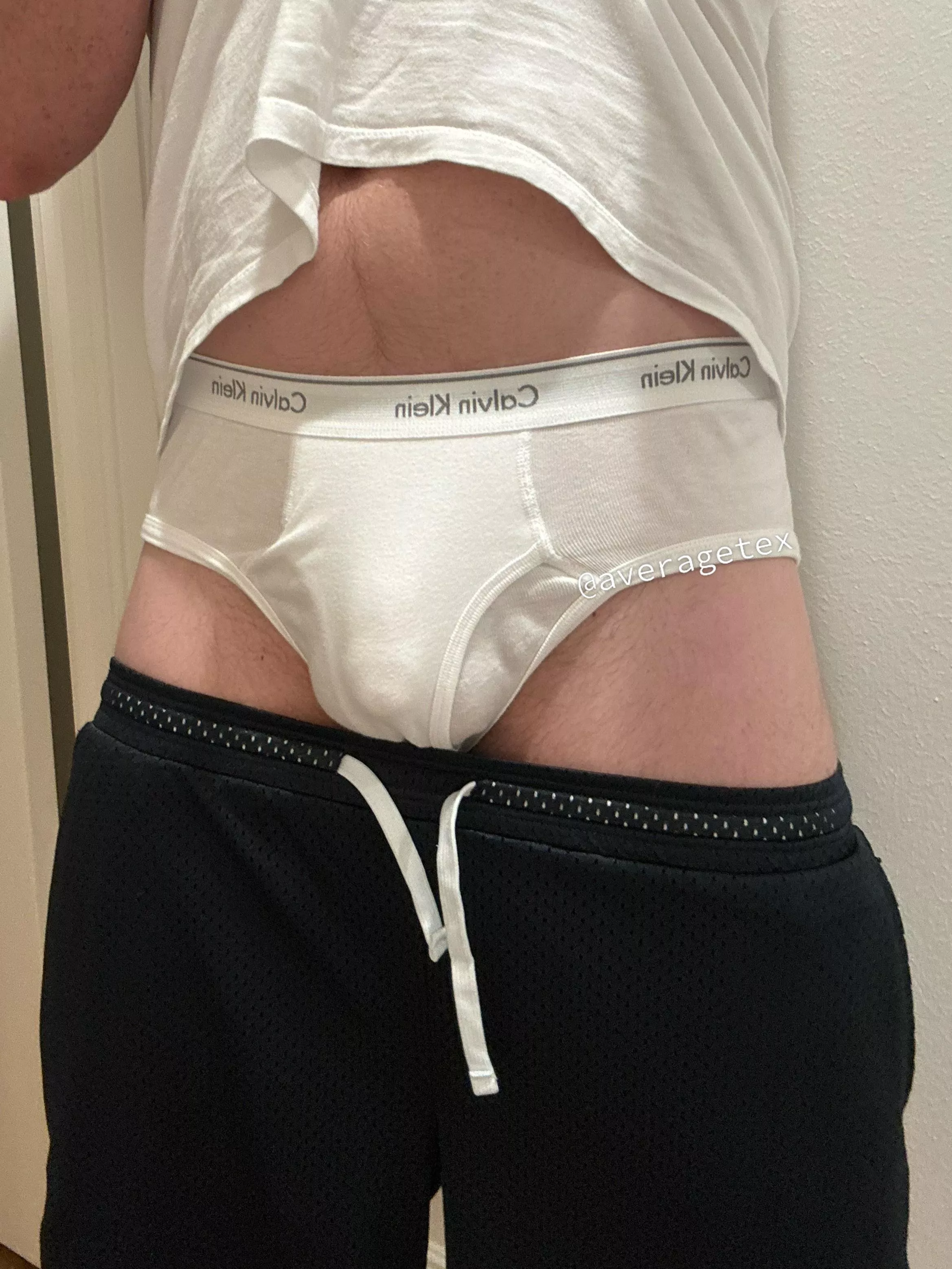 headed to the gym 💪🏻 ck classic hip briefs