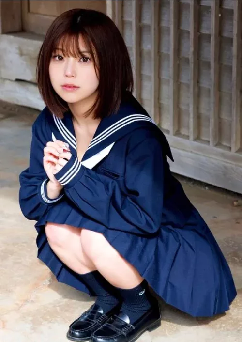 Help guys, does she?