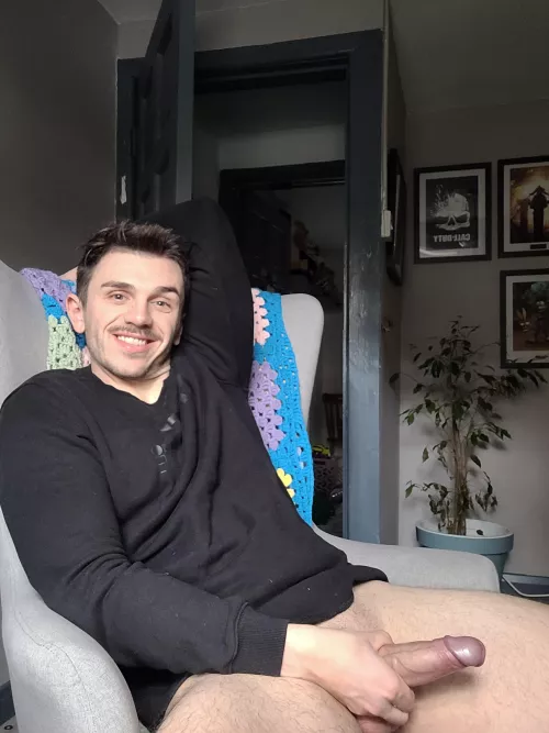 How about this, if I've ever made you smile - you leave a comment 😉 deal?