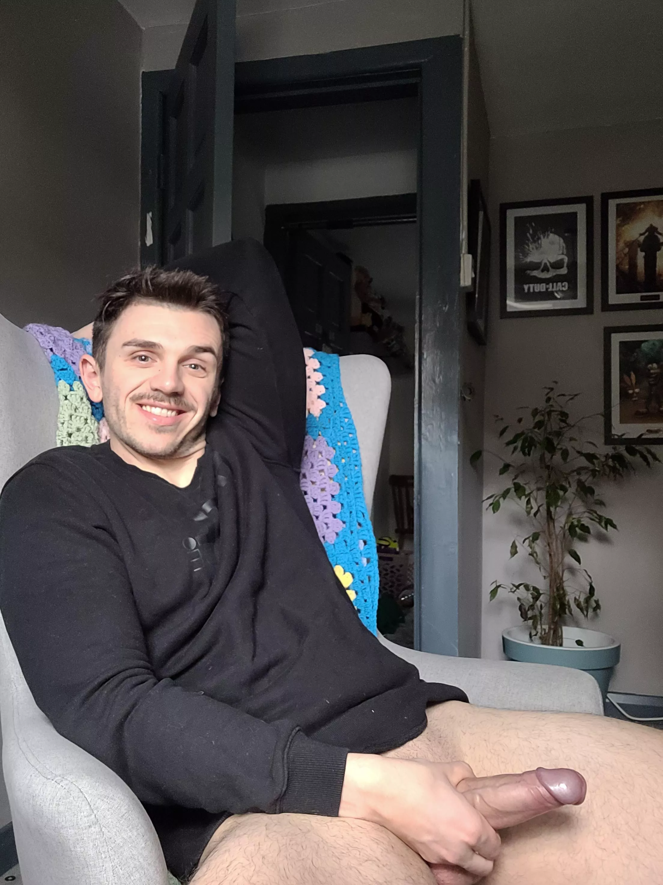 How about this, if I've ever made you smile - you leave a comment 😉 deal?