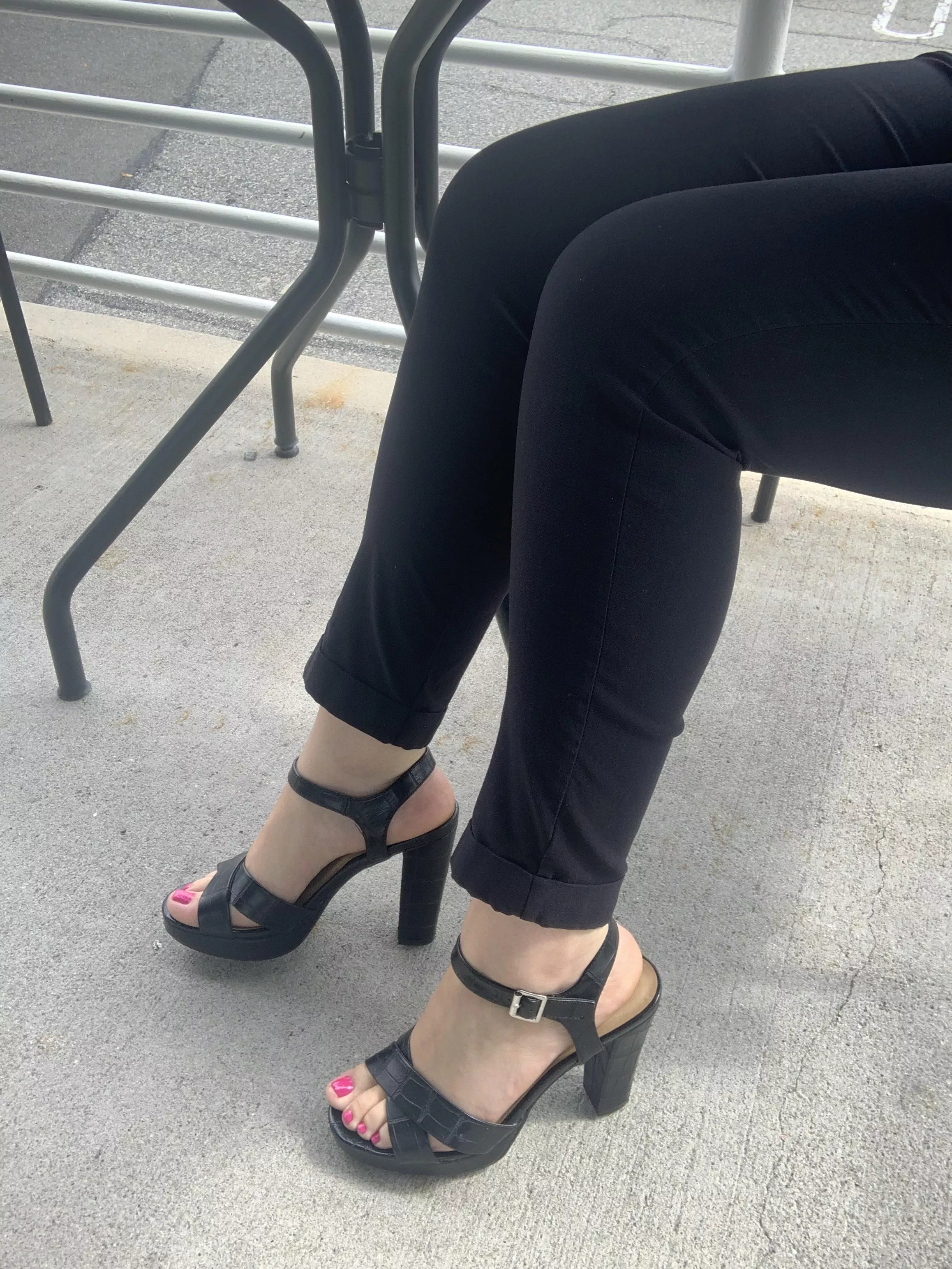 I am only 19 and i need to know…. Are my feet worth looking at?