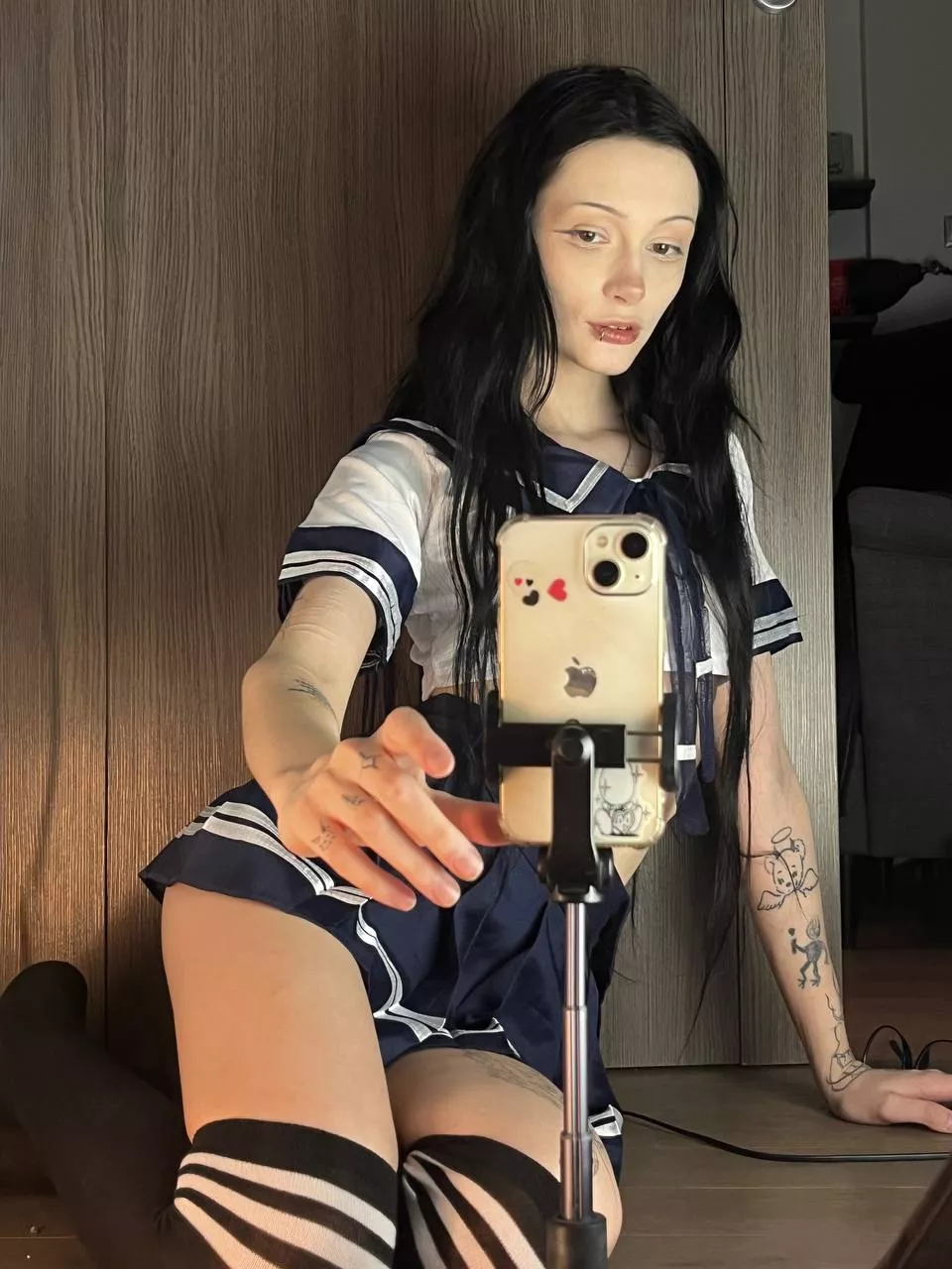 I love how short my skirt is