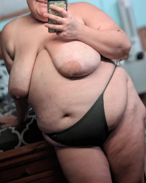 I loveee showing off my big beautiful body