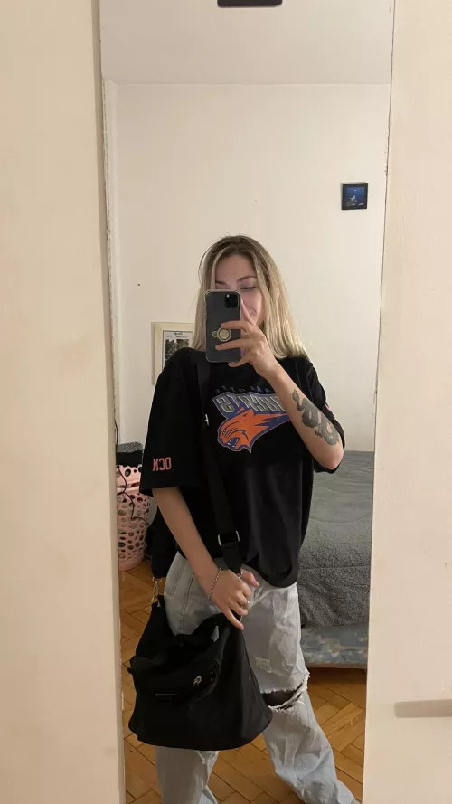 I wanna show you a good time tonight