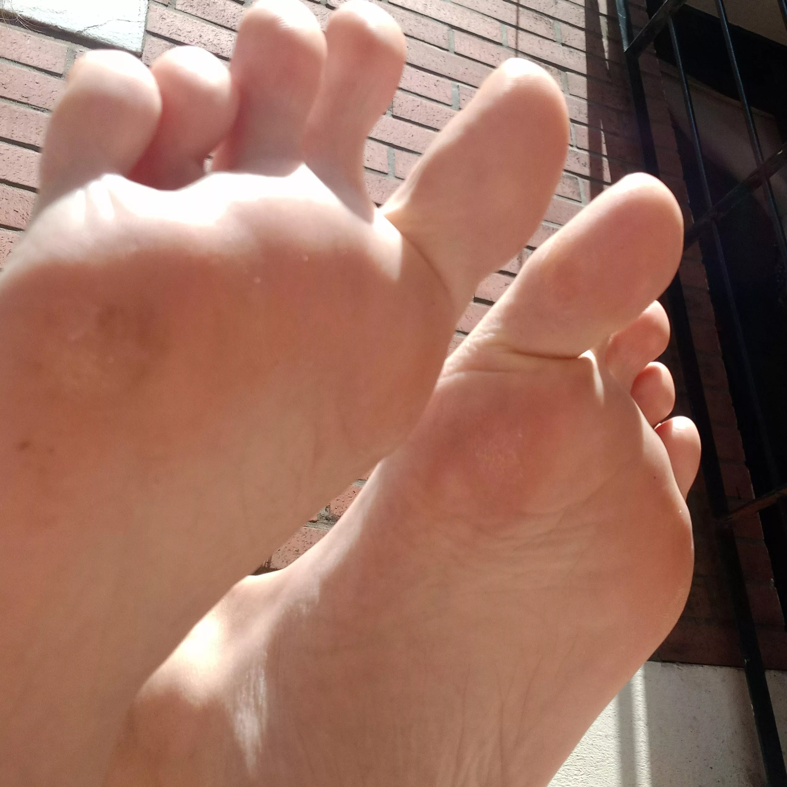 I want you to kiss my soles