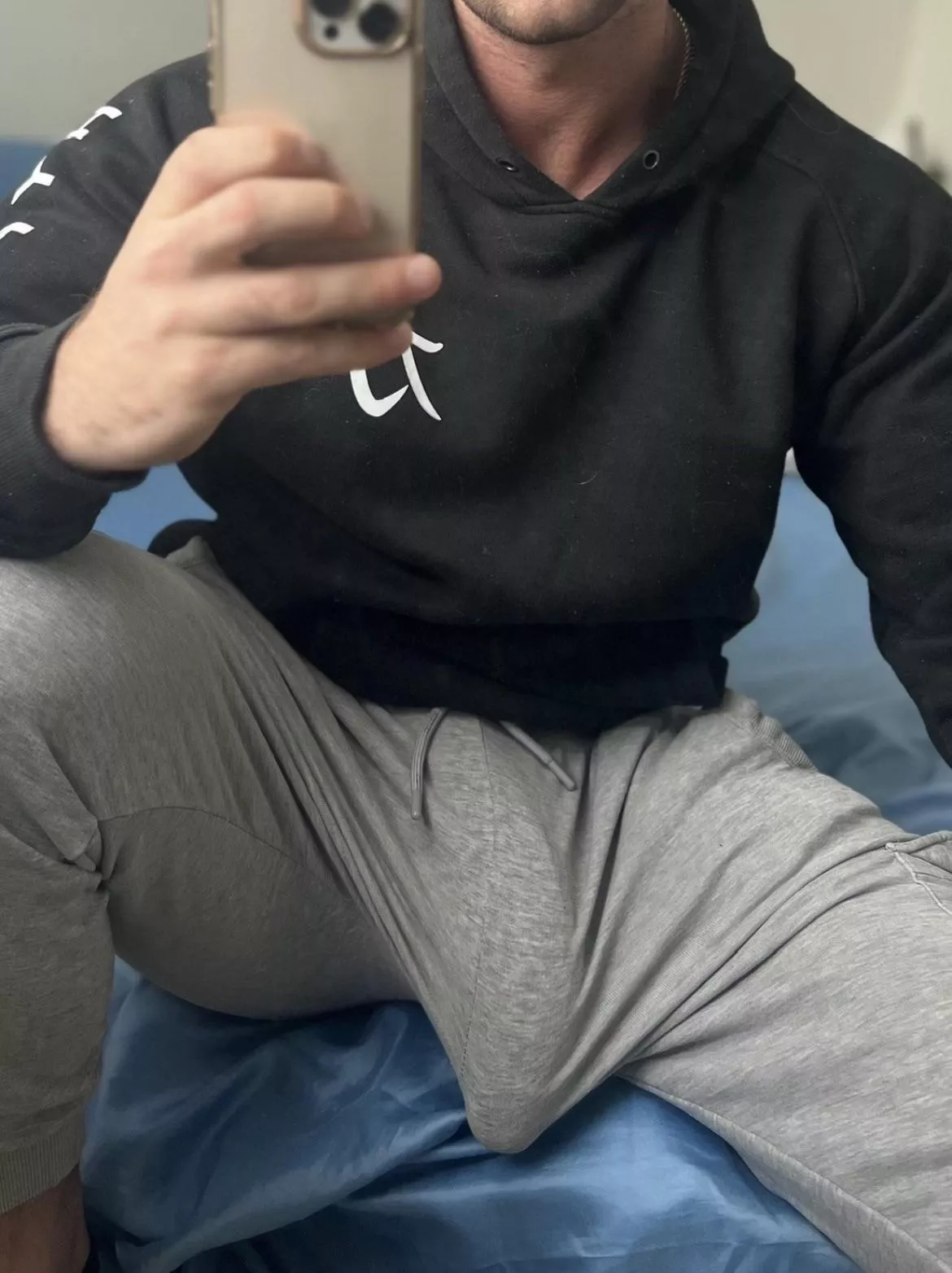 It’s sweatpants season 😘