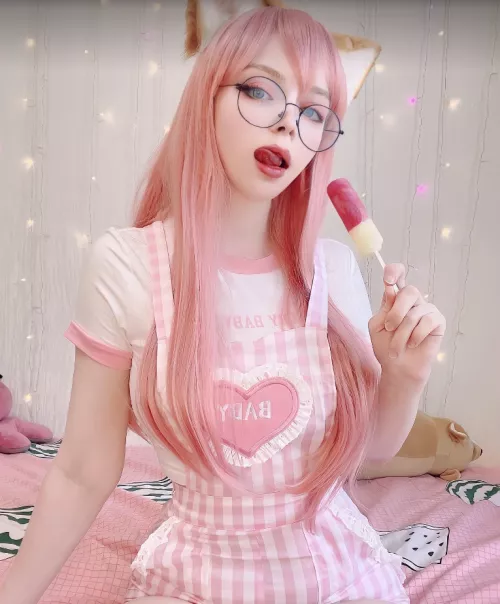 let me lick your ice cream, Master