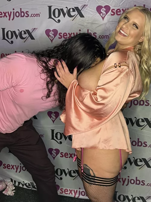 Letting fans motorboat me is the best part about doing OF