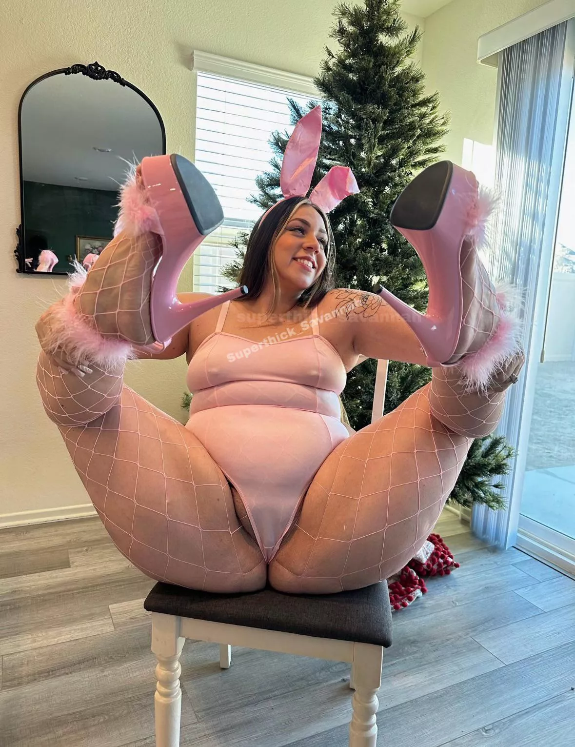 MILFs always give the best presents