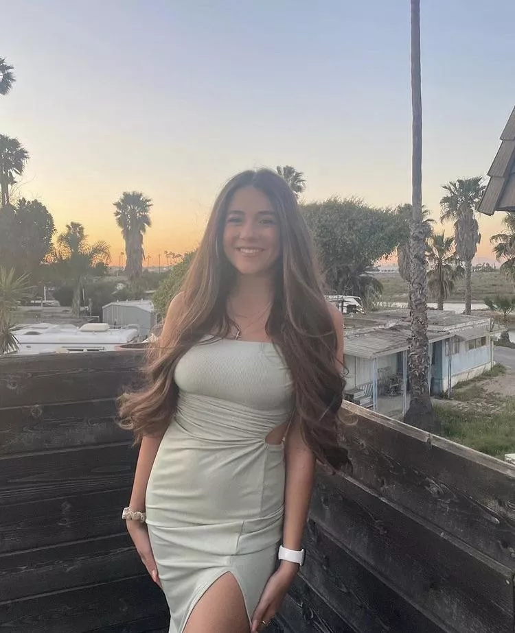 My go to party dress 🥰