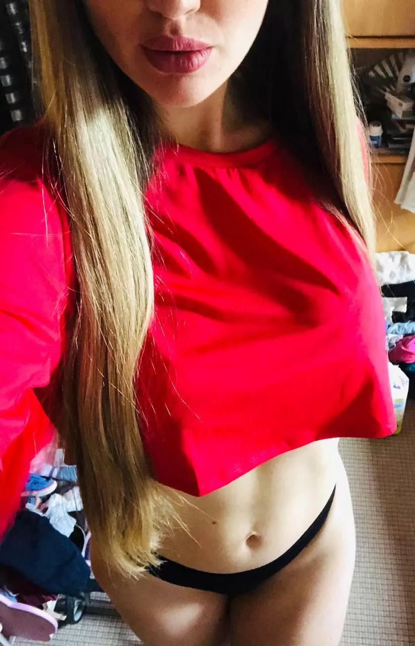 My lover has canceled for today 🙄😏