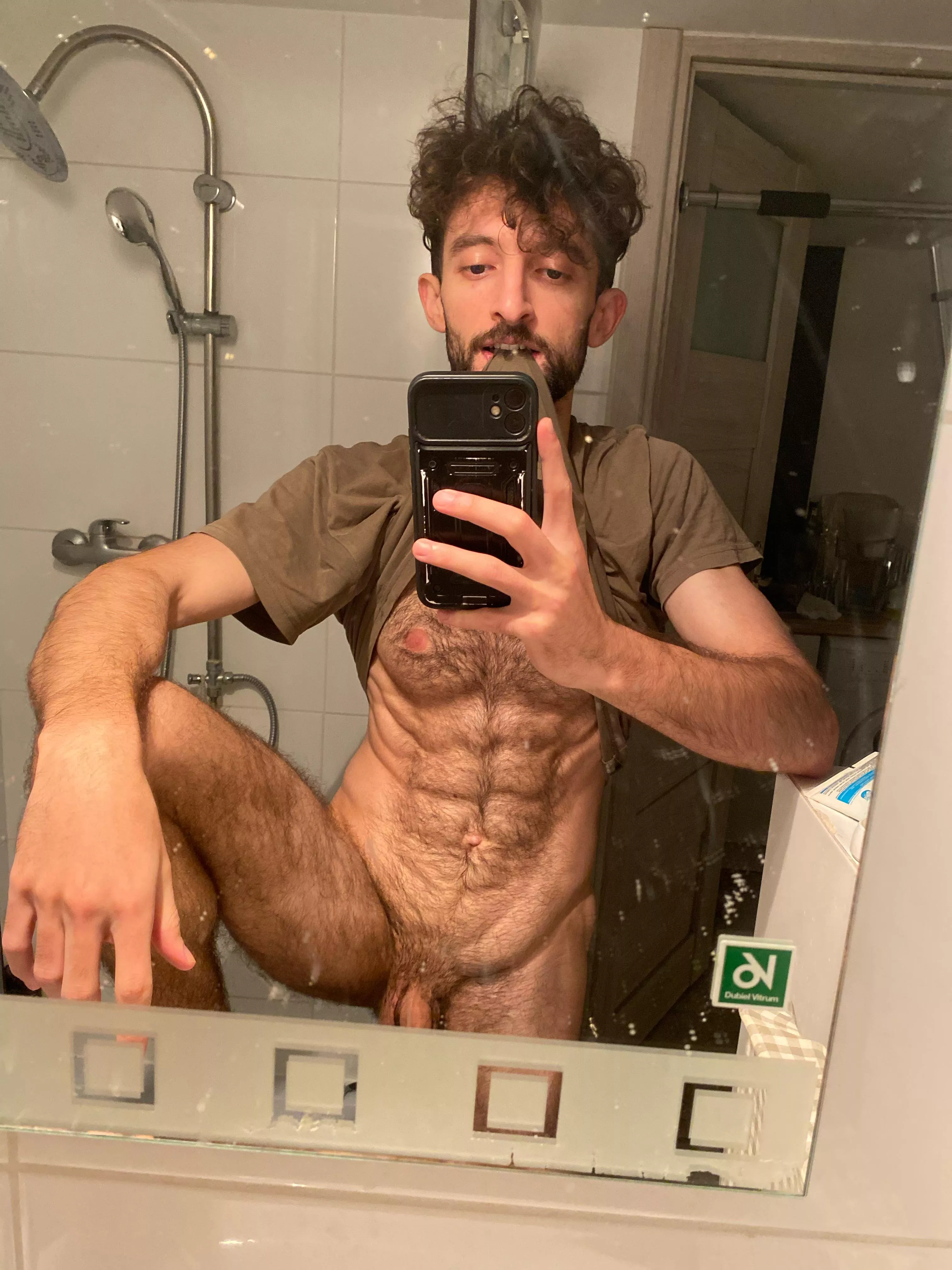 Need someone to sit on my face