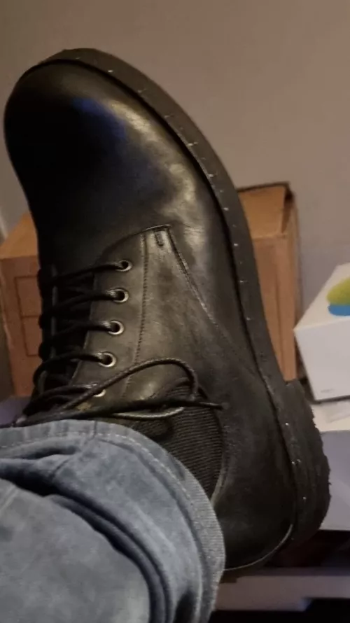 New boots/new user... how to work them?