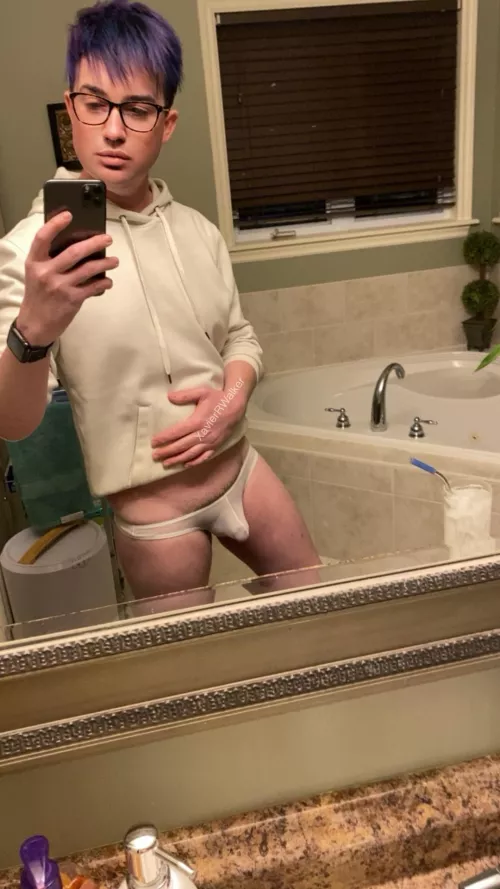 (NSFW) how do I look in white ? 😅