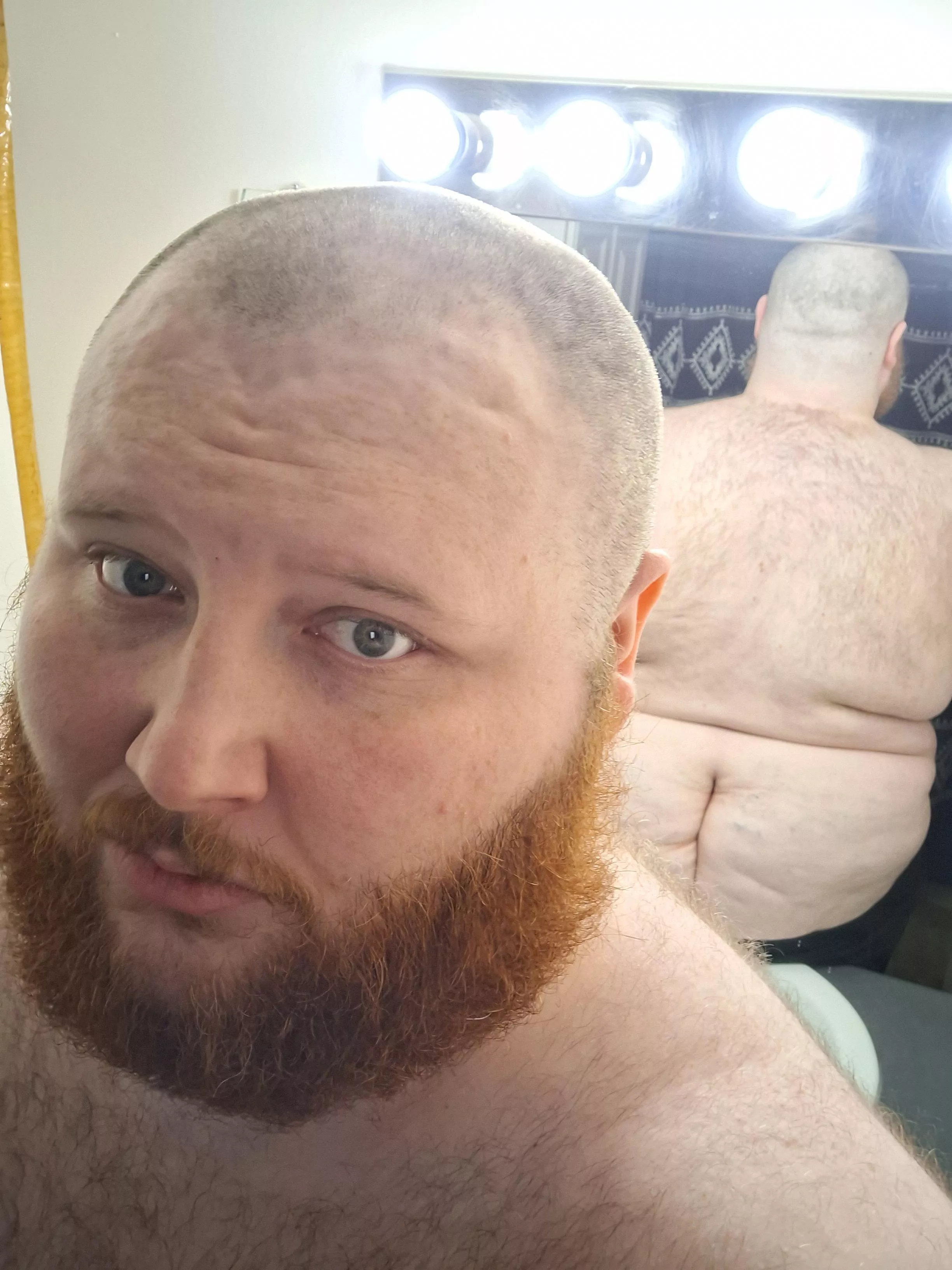 Rain drops on roses, whiskers on kittens, back rolls on fat guys, fat asses and back hair. These are a few of my favorite things.