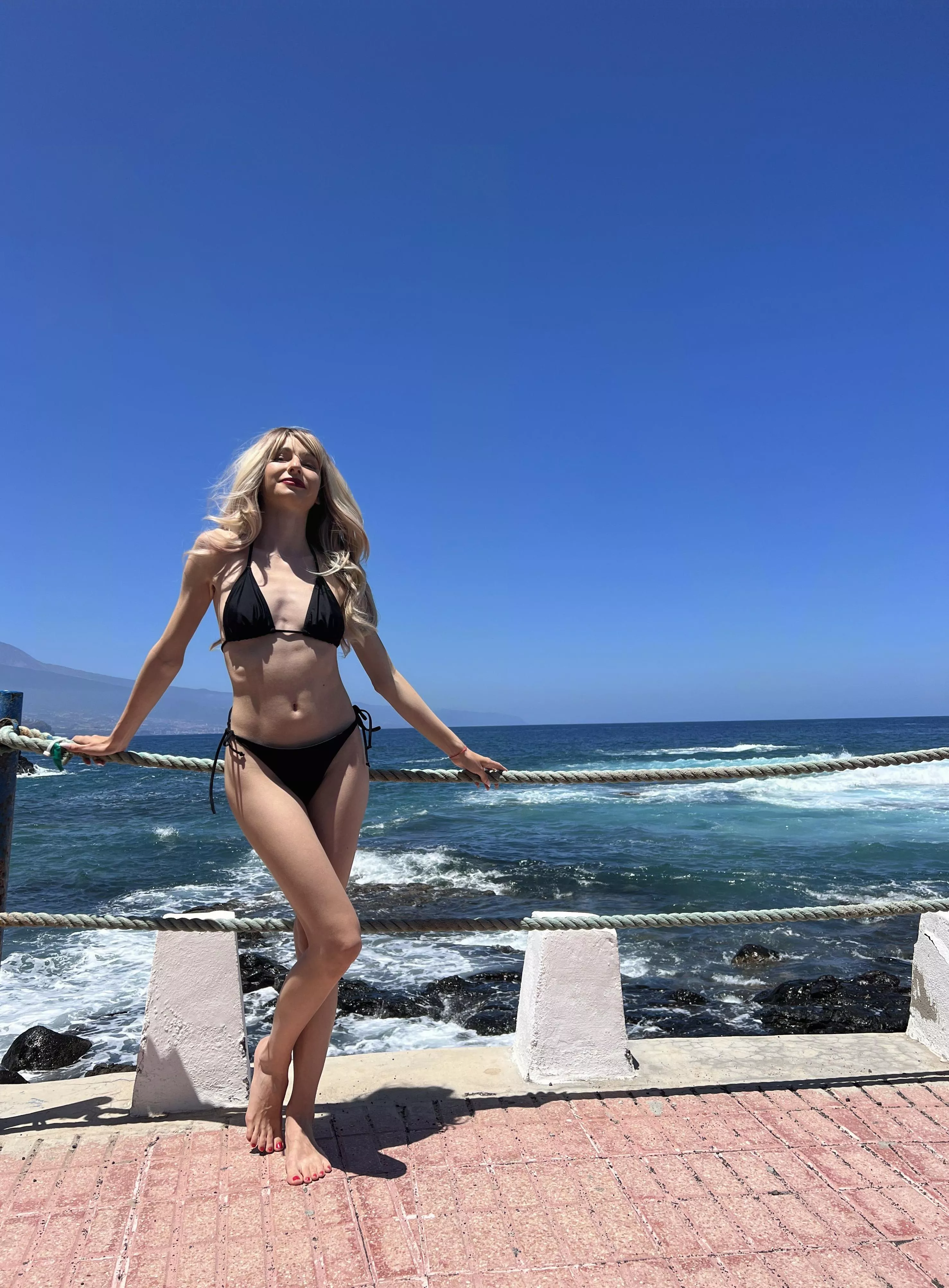 Say hi if you think I’m girlfriend material