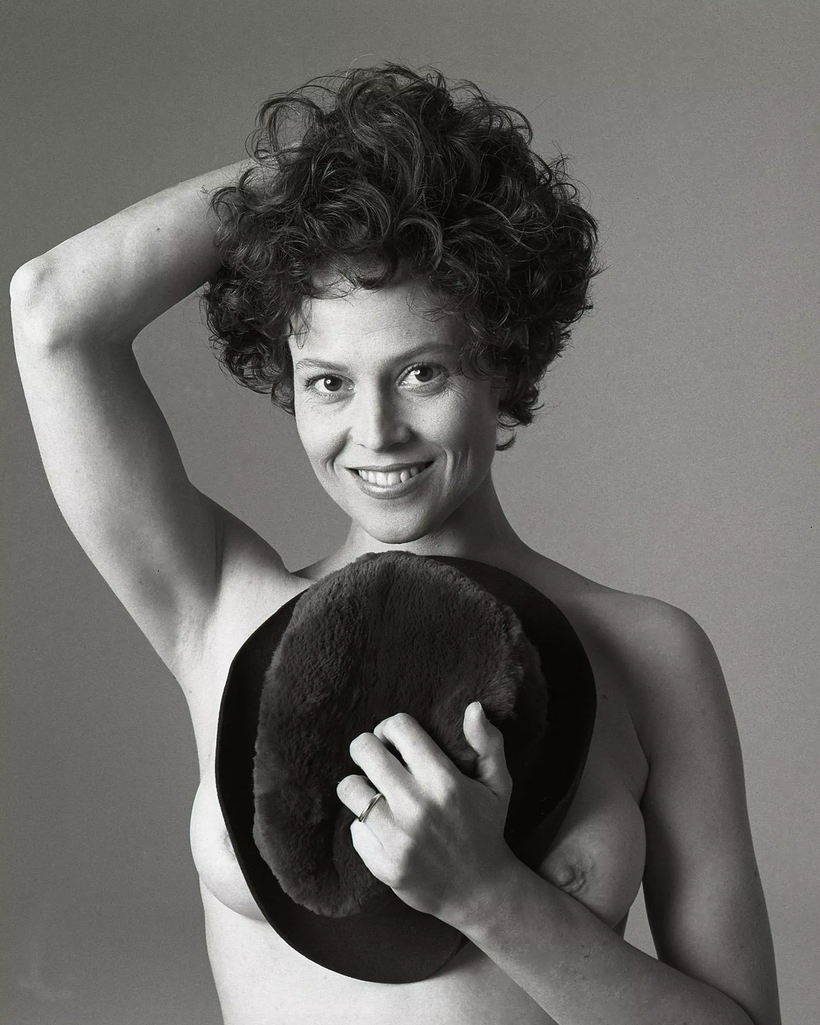 Sigourney Weaver (1986)