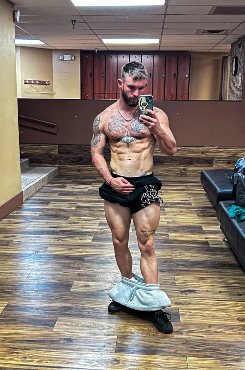 starting to feel pretty jolly :)