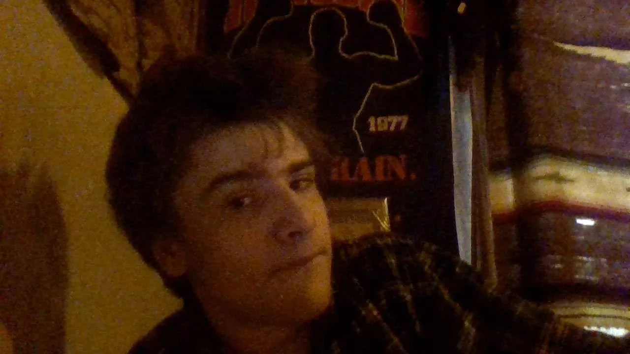 The face of a loner :(