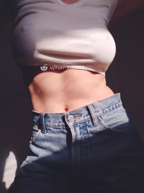 There's something hot about having an exposed midriff