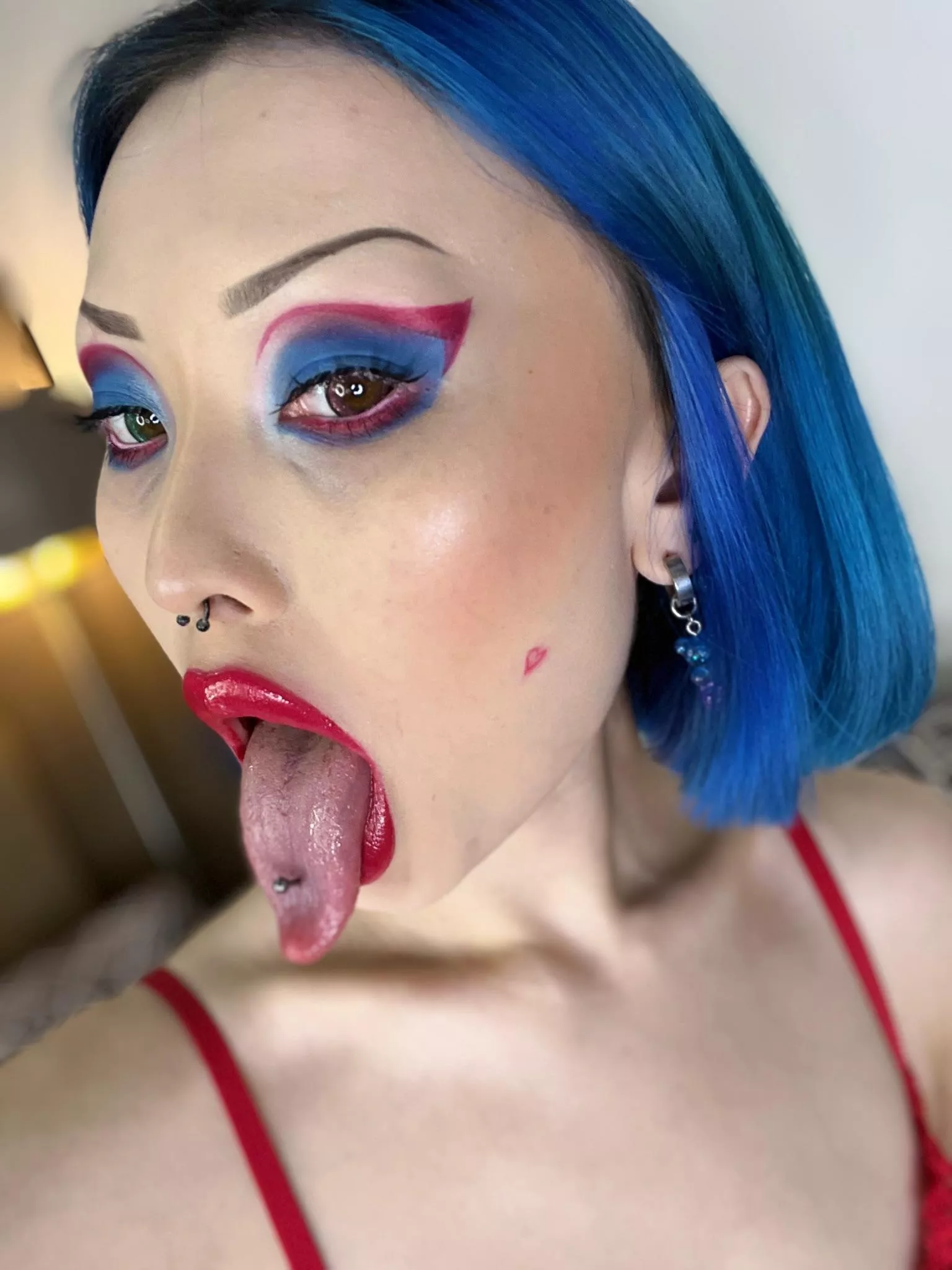 You have no idea how much pleasure I can give with my tongue